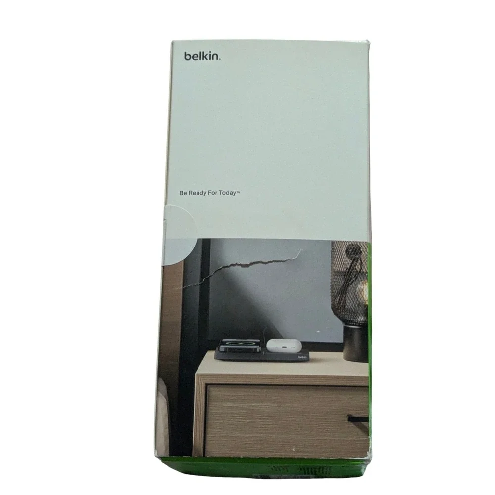 Bb.N Belkin BoostCharge Pro 2-in-1 Wireless‎ iPhone Charging Pad W/Magsafe 15W